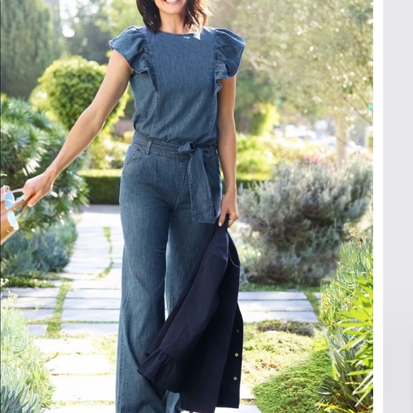 Blue Chambray Style Flutter Sleeve Top - Picture 8 of 8